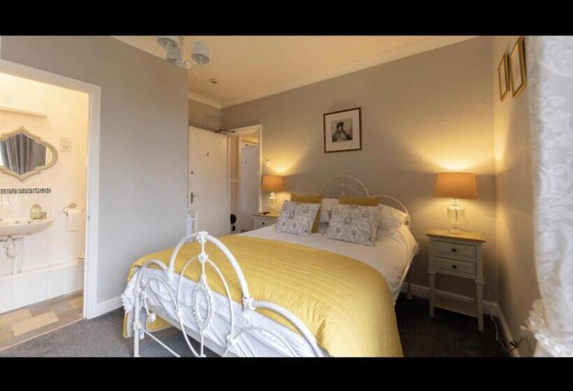 Номер Стандарт, Albury House