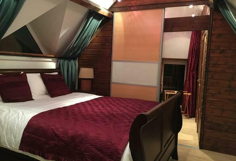 غرفة ديلوكس سرير كينج, The Old Star