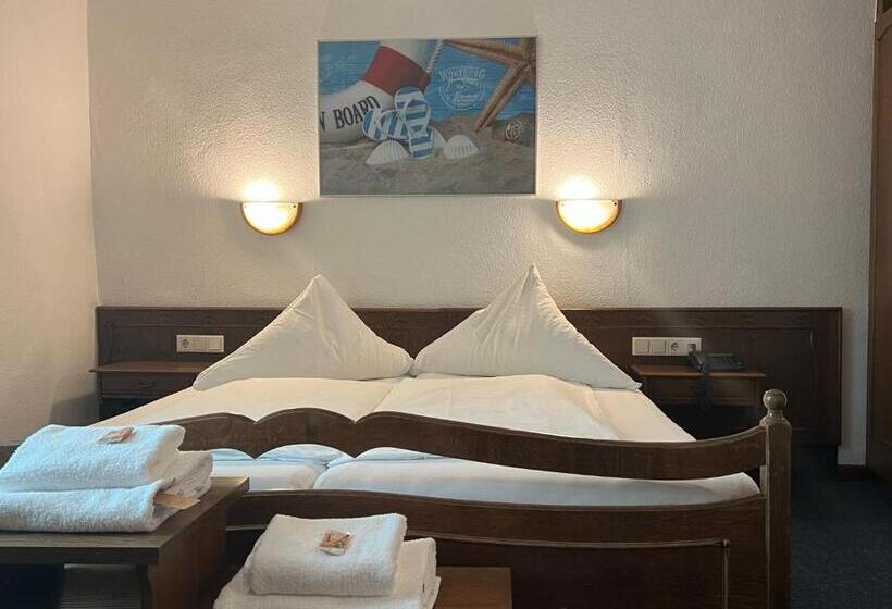 Номер Стандарт, Aal Kate