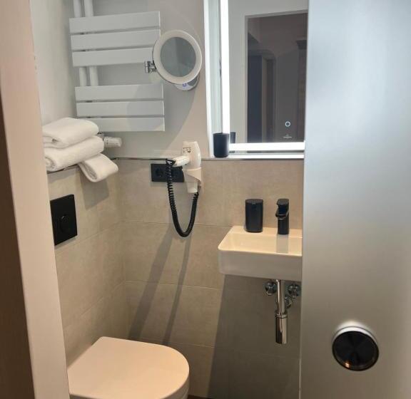 Номер Deluxe Одноместный, Aal Kate