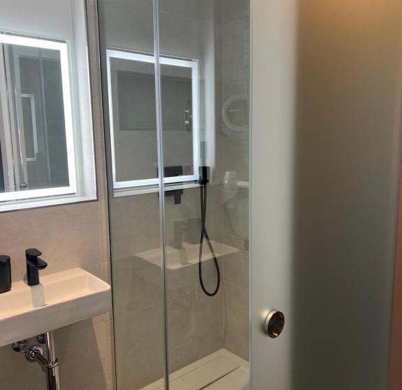 Номер Deluxe Одноместный, Aal Kate