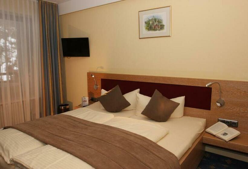 חדר קומפורט, Alpenstuben