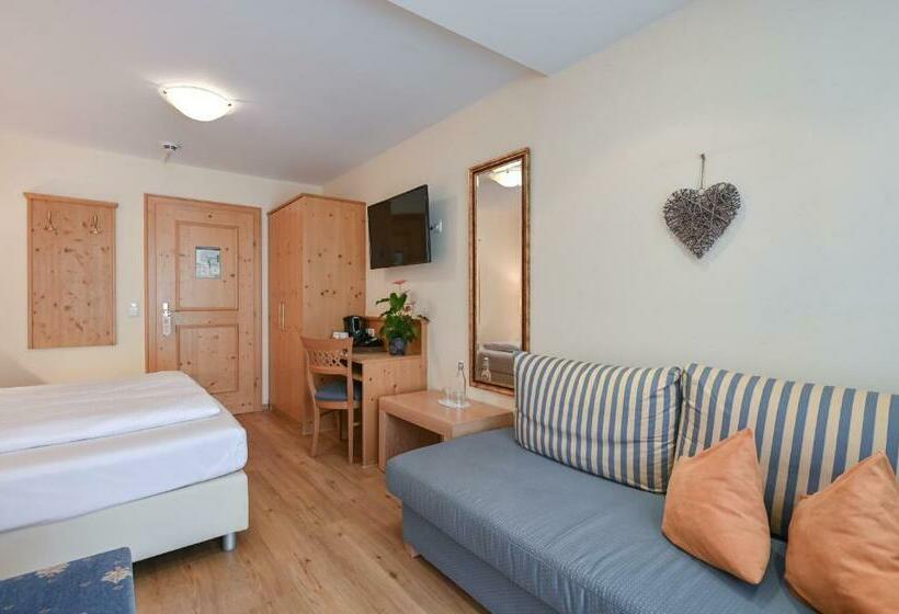 חדר קומפורט, Alpenstuben