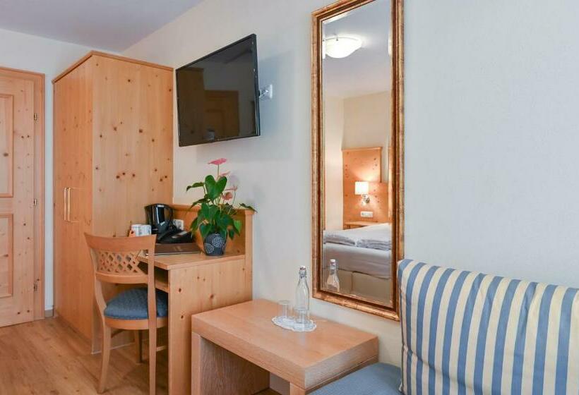 חדר קומפורט, Alpenstuben