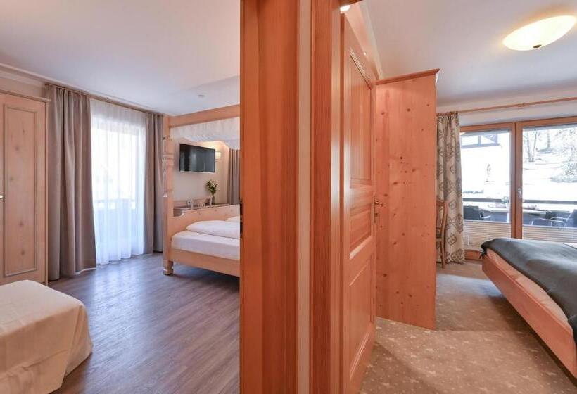 חדר משפחתי, Alpenstuben