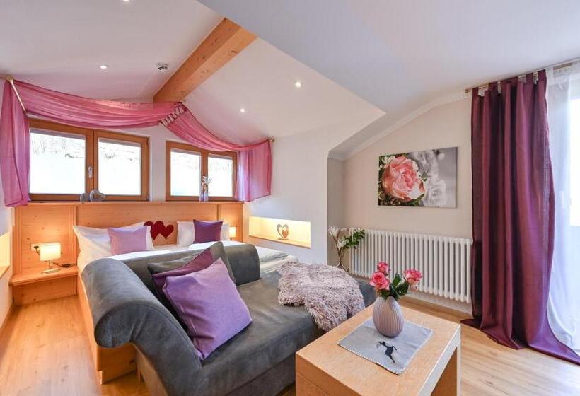 חדר סופריור, Alpenstuben