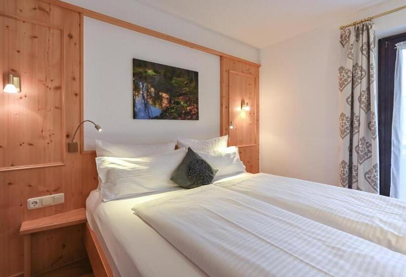 חדר קומפורט, Alpenstuben