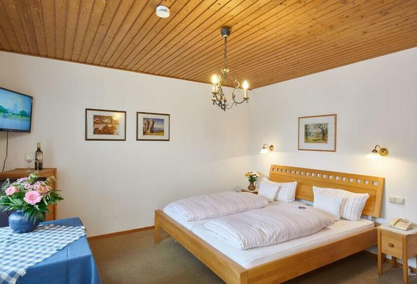 스탠다드 룸, Alter Ziehbrunnen