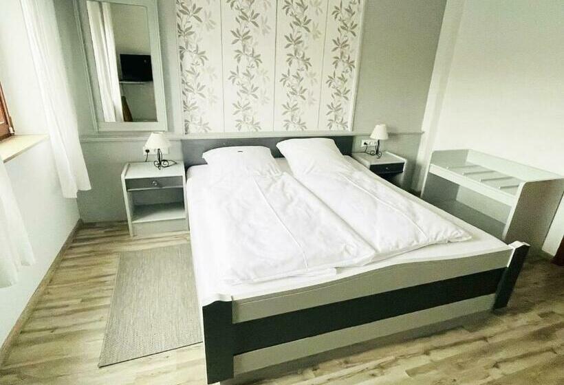 غرفة سوبيريور, Bayerischer Hof