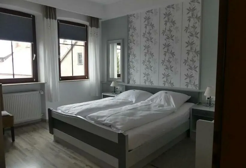 Superior-huone, Bayerischer Hof