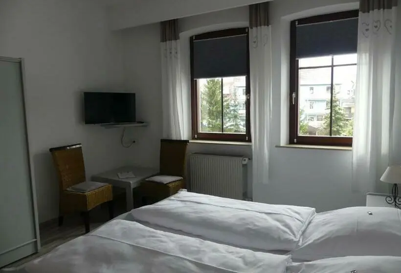 Superior-huone, Bayerischer Hof