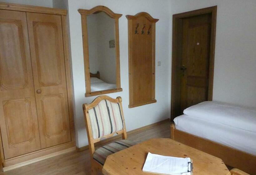 غرفة قياسية, Bayerischer Hof