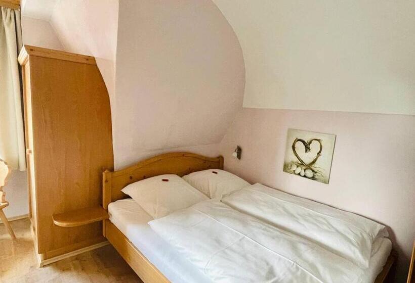 غرفة إقتصادية, Bayerischer Hof