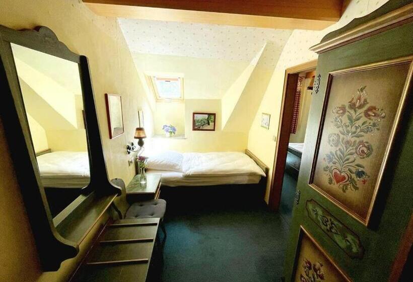 Семейный Номер Классика, Bayerischer Hof
