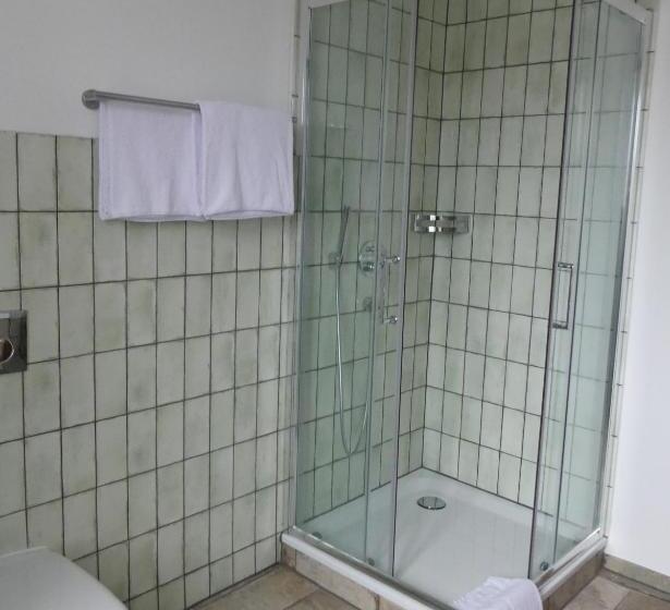 غرفة سوبيريور, Bayerischer Hof