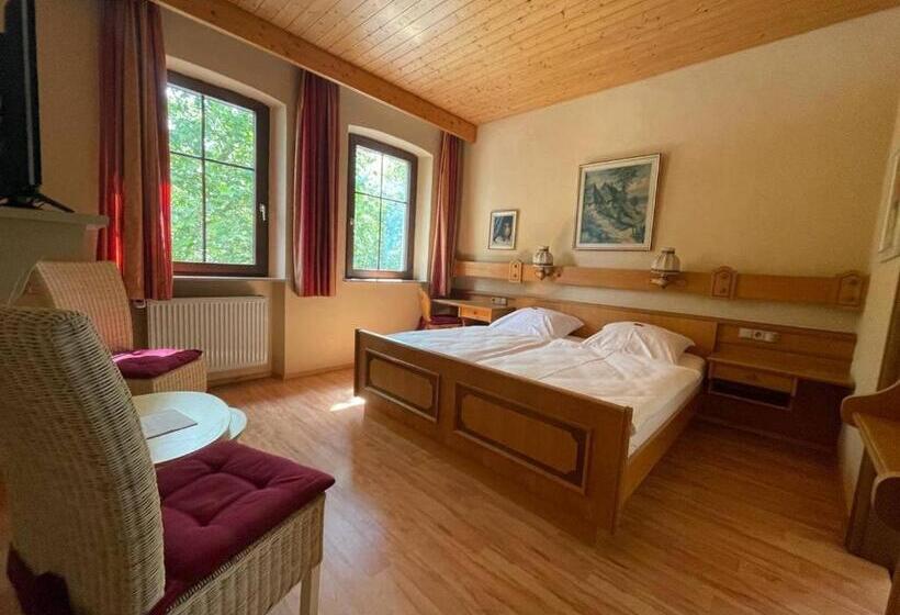 غرفة قياسية, Bayerischer Hof