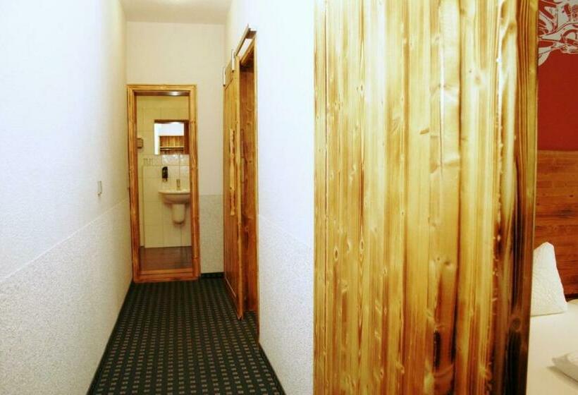 غرفة عائلية, Dein