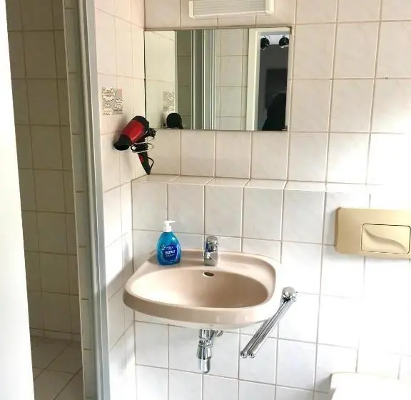 Standard-huone, Dein