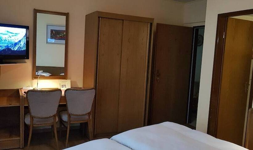 غرفة قياسية, Garni Julia