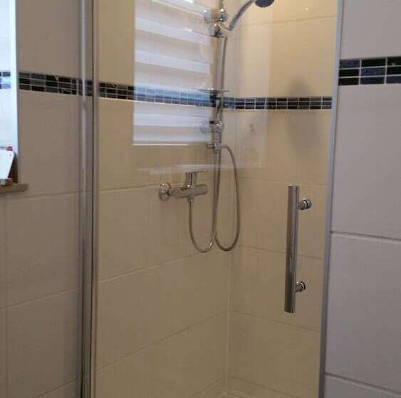 غرفة قياسية, Garni Julia