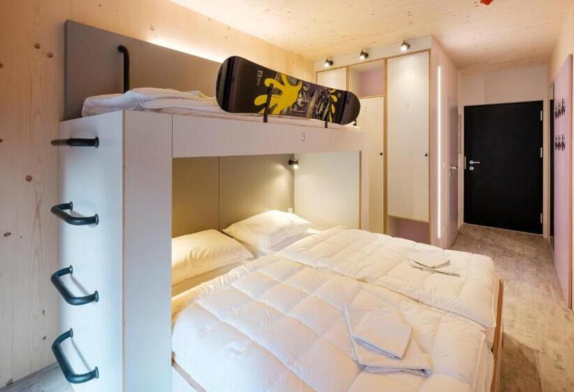 标准间带阳台, Oberstdorf Hostel