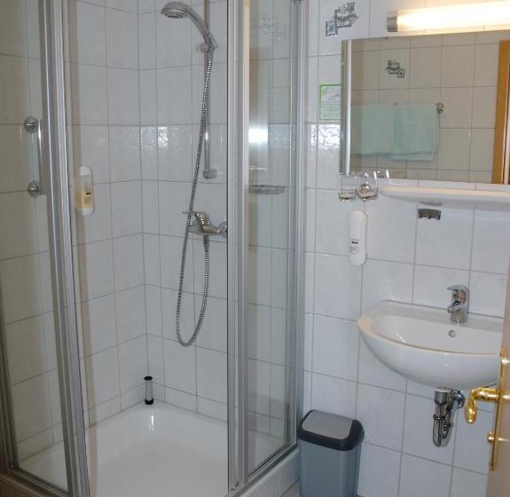 Quarto Estandar, Zum Bräu Toni