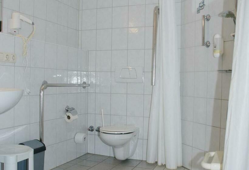 Номер Стандарт, Zum Bräu Toni