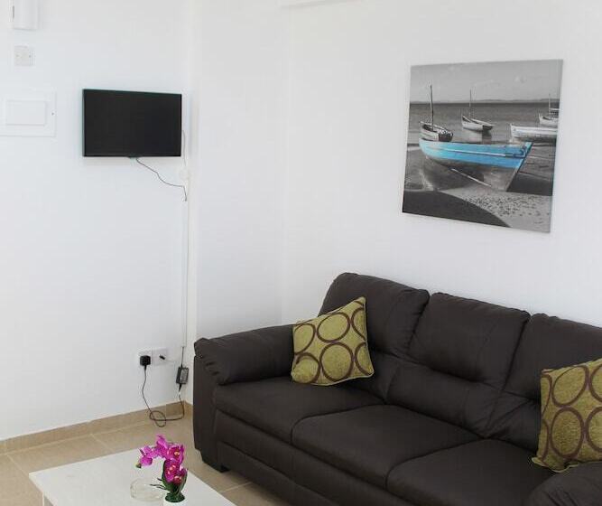 Appartamento 2 Camere da Letto con Balcone, Tiffany City Apartments