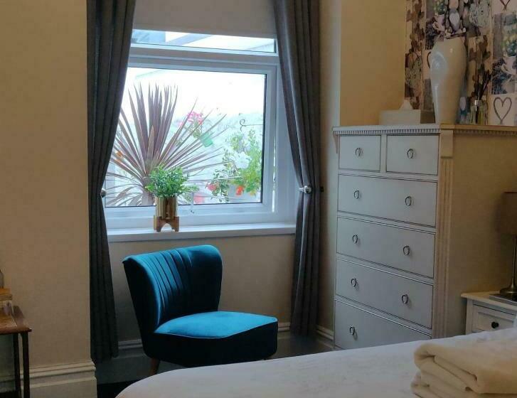 Номер Стандарт, The Rosedene