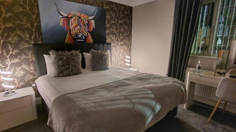 اتاق لوکس با تخت بزرگ, Spire View At The Galleon Restaurant