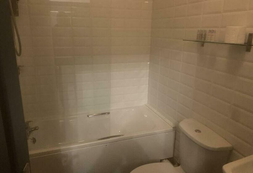 اتاق استاندارد, The Manners Pub With Rooms