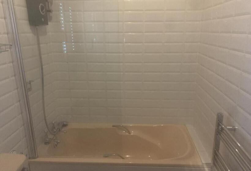 اتاق استاندارد, The Manners Pub With Rooms