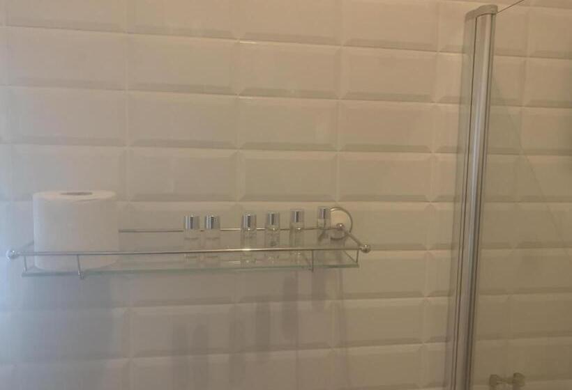 اتاق استاندارد, The Manners Pub With Rooms