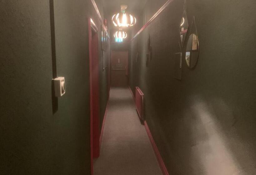 اتاق استاندارد, The Manners Pub With Rooms