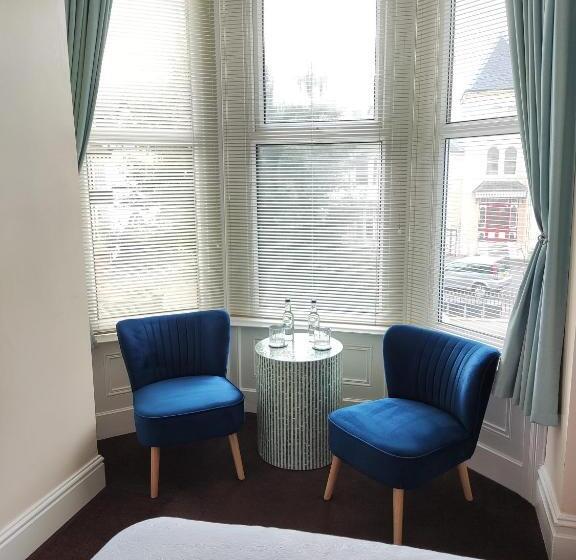 Семейный Номер Deluxe, The Rosedene