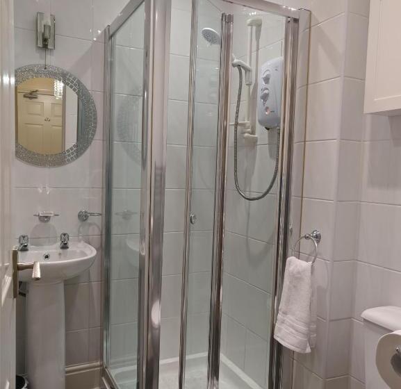 Номер Deluxe, The Rosedene