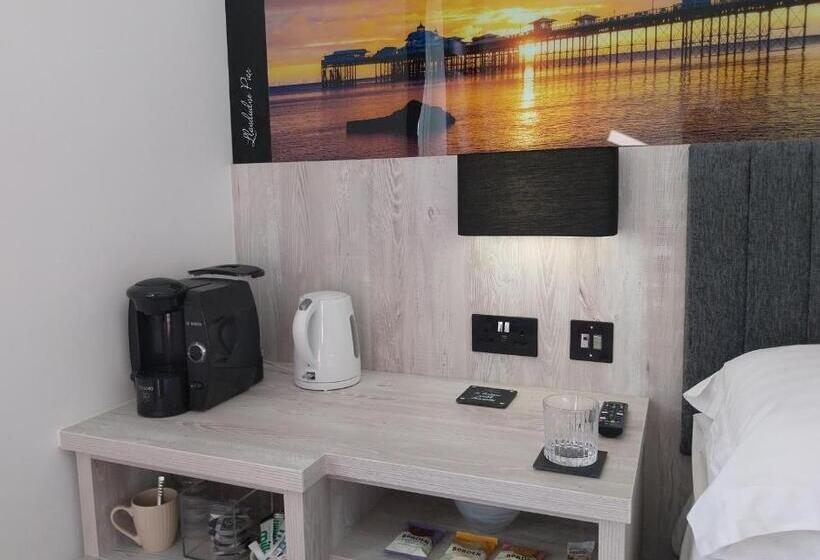 Номер Deluxe, The Rosedene