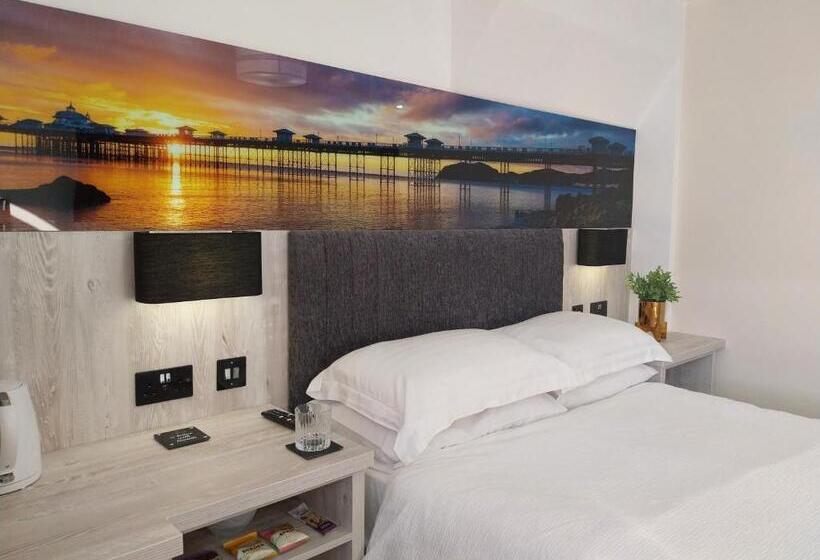 Номер Deluxe, The Rosedene