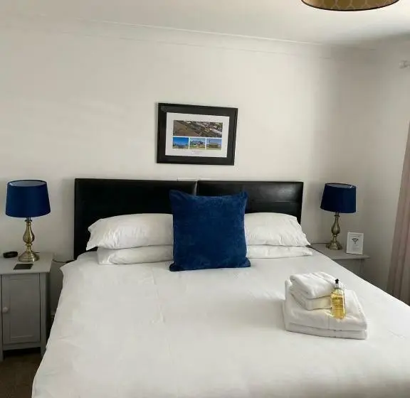 Superior-huone King-vuode, Tirah Guest House
