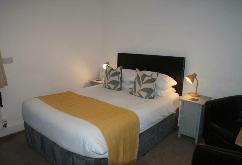 스탠다드 룸 1층, Tirah Guest House