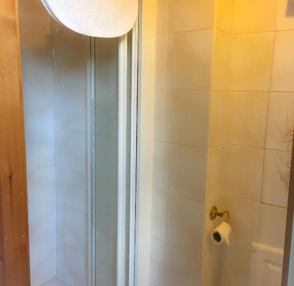 غرفة قياسية مطلّة علي الحديقة, West Plean House