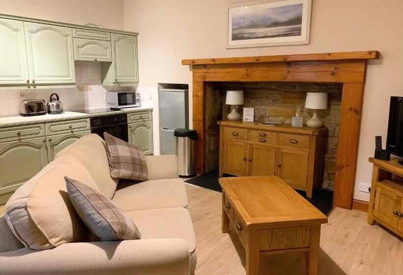 침실 1개 아파트, West Plean House