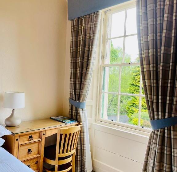 غرفة قياسية مطلّة علي الحديقة, West Plean House