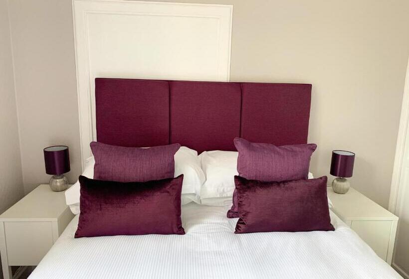 침실 1개 아파트, West Plean House