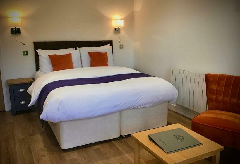 Capsule, Whitemoss Lodge