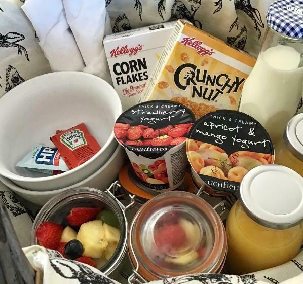 Capsule, Whitemoss Lodge