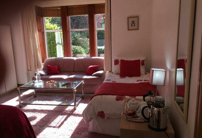 غرفة عائلية, Blackburn Villa B&b