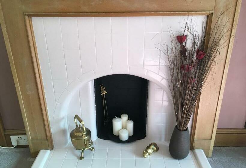 غرفة عائلية, Blackburn Villa B&b