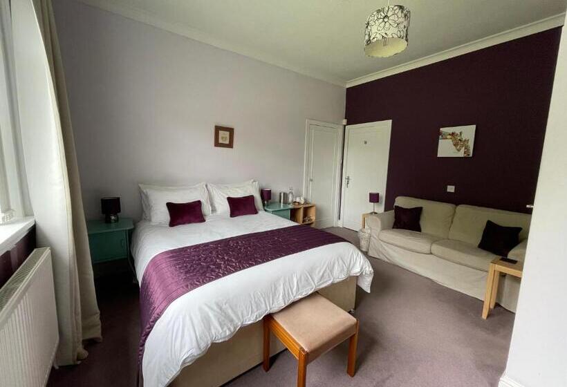 キングサイズベッドのスタンダードルーム, Blackburn Villa B&b