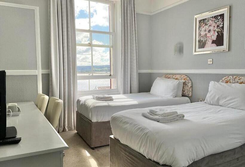 Номер Стандарт, Ashton Court